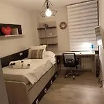 ¡al Lado De La Clinica Oftalmologica Vega! * Ов'єдо