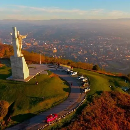 ¡al Lado De La Clinica Oftalmologica Vega! Appartement Oviede