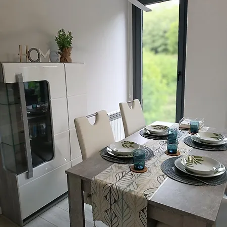 ¡al Lado De La Clinica Oftalmologica Vega! Oviede