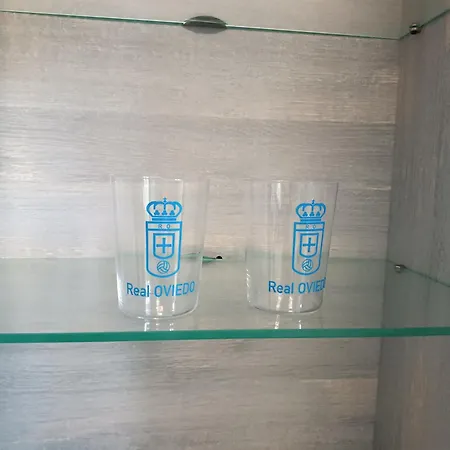 ¡al Lado De La Clinica Oftalmologica Vega! Oviedo