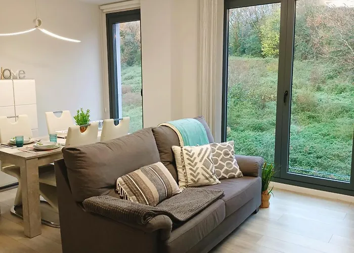 ¡al Lado De La Clinica Oftalmologica Vega!