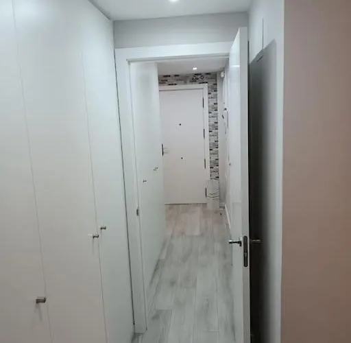 ¡al Lado De La Clinica Oftalmologica Vega!