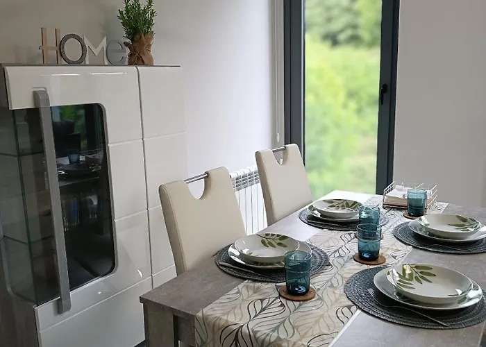 ¡al Lado De La Clinica Oftalmologica Vega! אוביידו