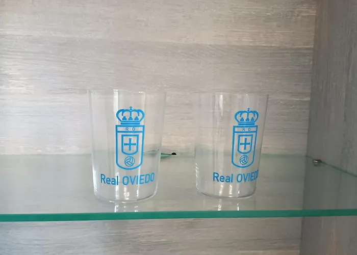 ¡al Lado De La Clinica Oftalmologica Vega! Oviédo