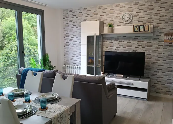 ¡al Lado De La Clinica Oftalmologica Vega!