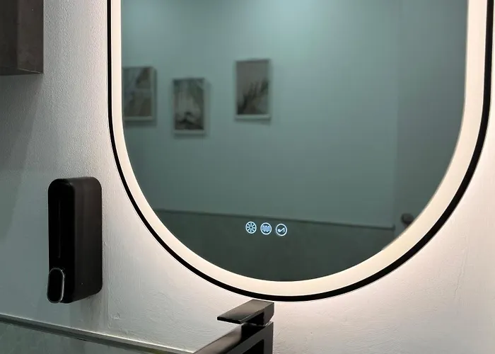 ¡al Lado De La Clinica Oftalmologica Vega!